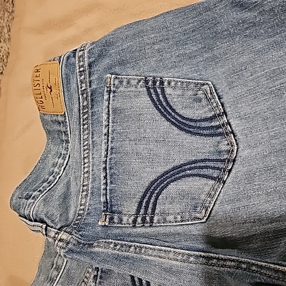 AWRS8ME HOLLISTER DISTRESSED MID RISE BUTTON FLY MOM JEANS - Picture 11 of 11